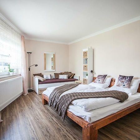 B&B Waldsolms Экстерьер фото